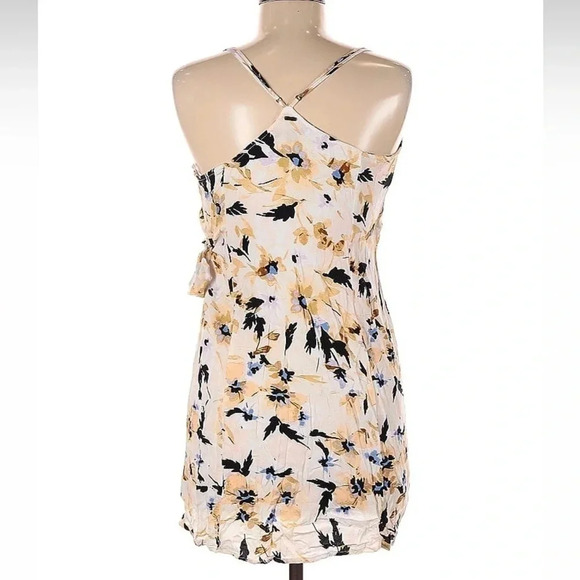 O’Neill Coastal Surf Beach Cream Floral Brandon Wrap-Front Dress Size M Medium - Picture 3 of 4